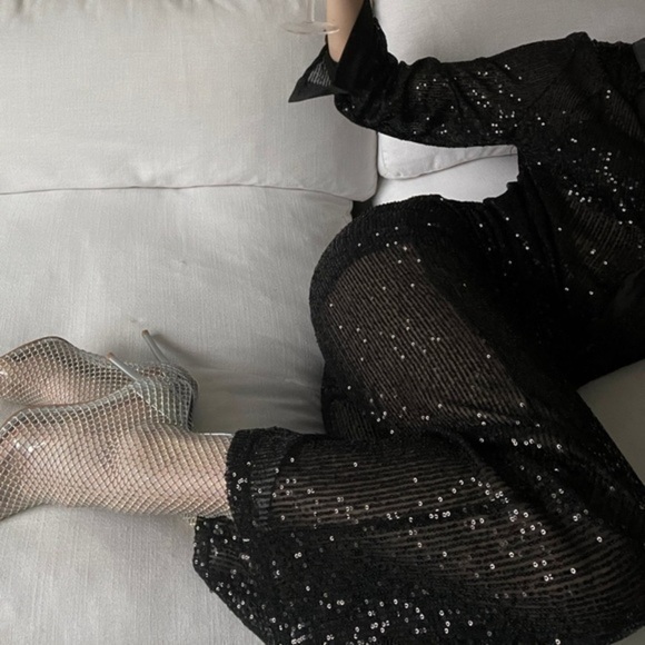 Black Sequin High-Waisted Mesh Pants - Picture 5 of 8
